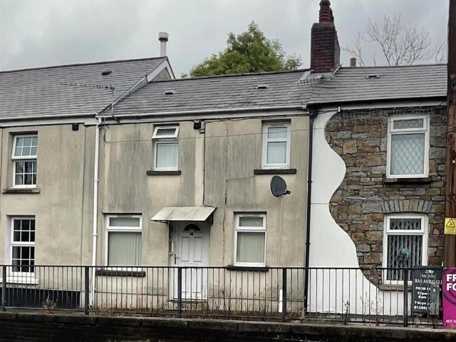 House for sale in Brynaman Isaf, Gwaun-cae-gurwen