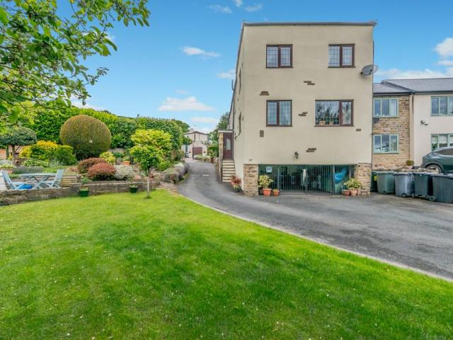 House for sale in Swincliffe, Gomersal
