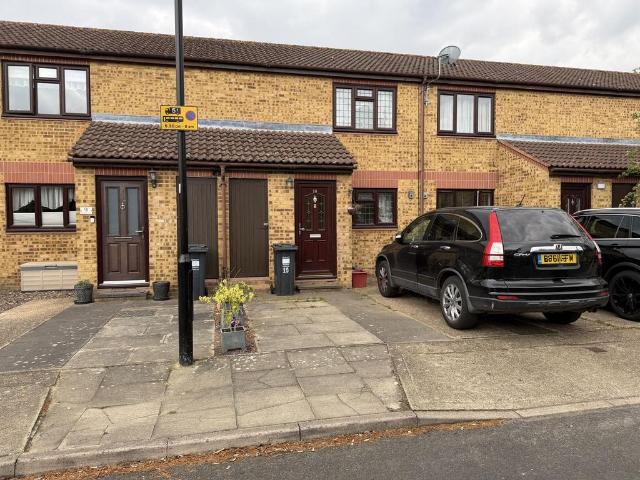 House for sale in London Borough of Hounslow, Feltham