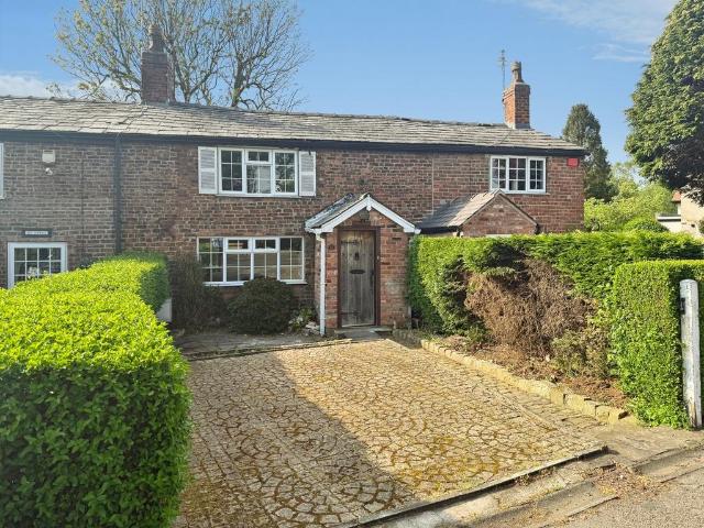 House for sale in Cheadle Hulme, Greater Manchester