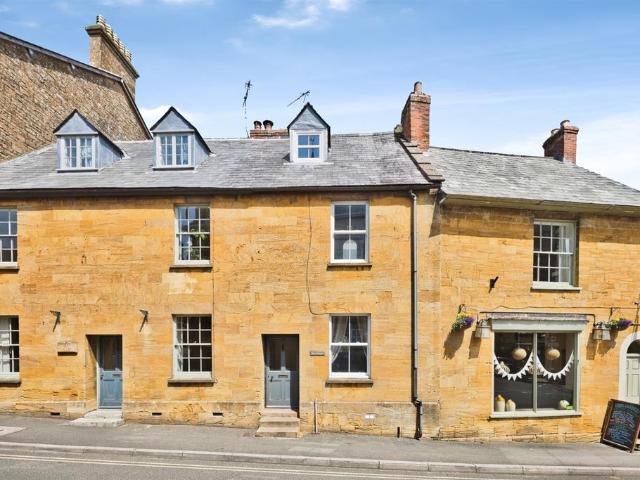 House for sale in South Petherton, Somerset