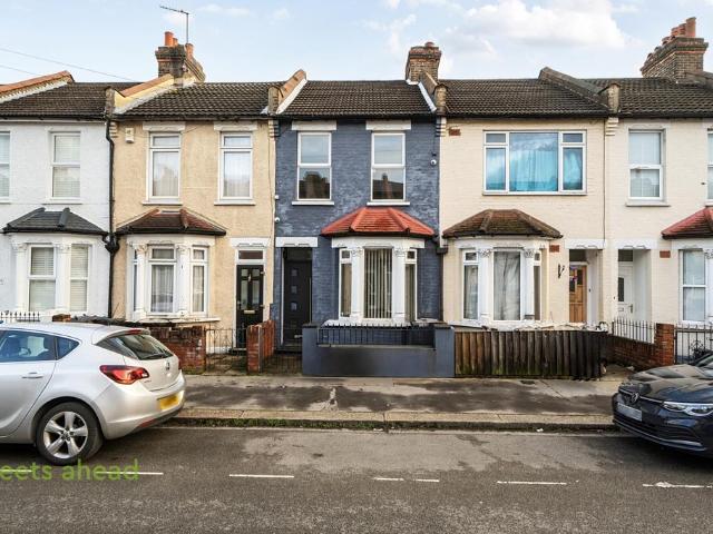 House for sale in London Borough of Croydon, Thornton Heath