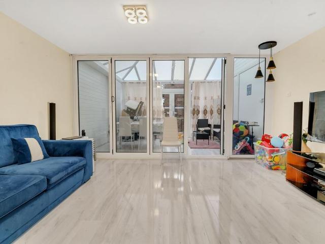 House for sale in Hainault, Greater London
