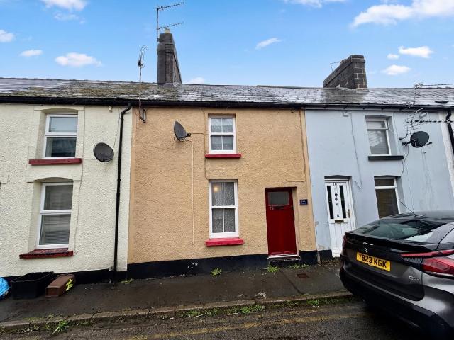 House for sale in Forge Side, Blaenavon