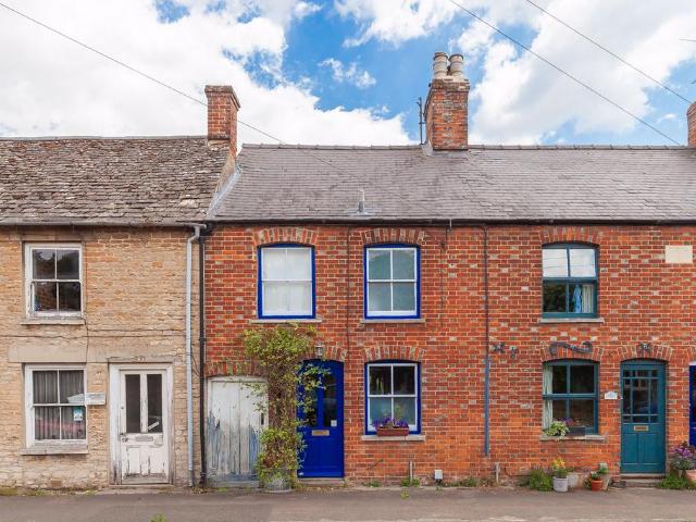House for sale in Black Bourton, Oxfordshire