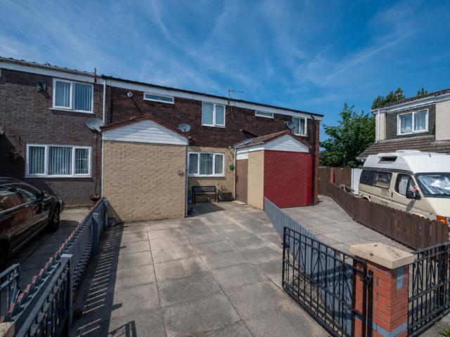 House for sale in Netherley, Calderstones