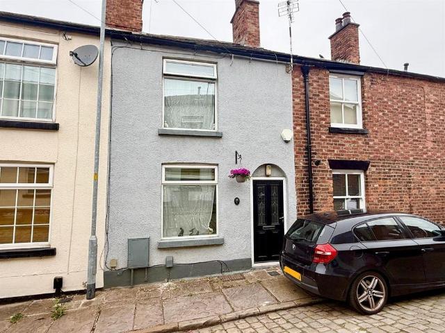 House for sale in Hurdsfield, Macclesfield