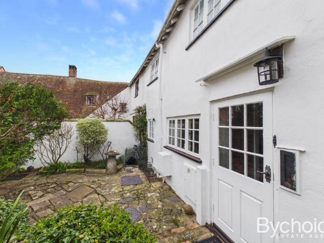 House for sale in Chelmondiston, Suffolk