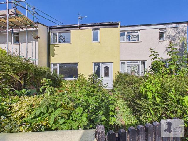 House for sale in Eglwyswrw, Wales