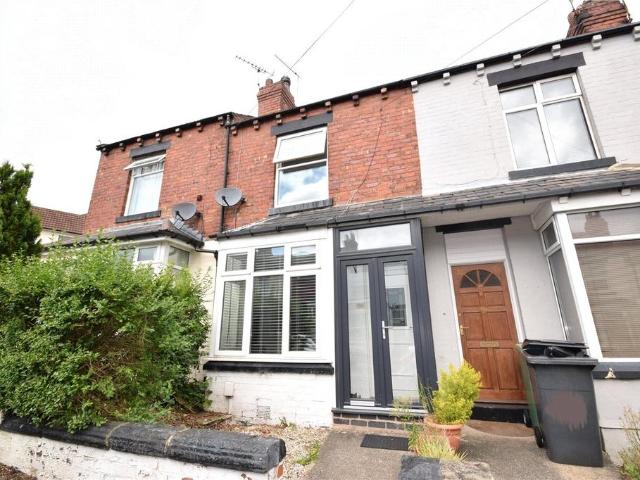 House for sale in Farsley, West Yorkshire