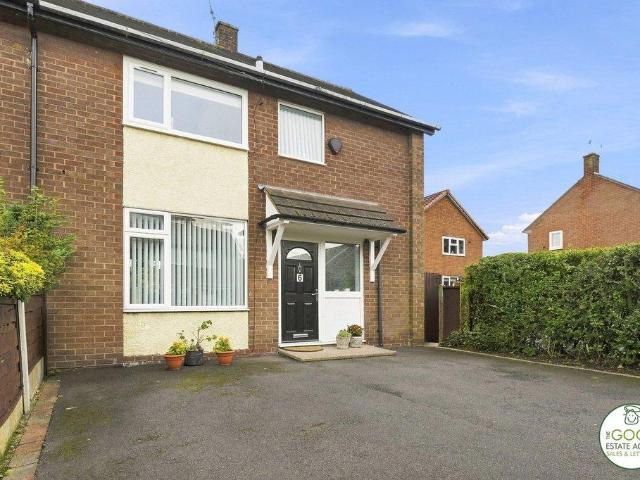 House for sale in Handforth