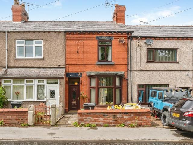 House for sale in Treuddyn, Wales