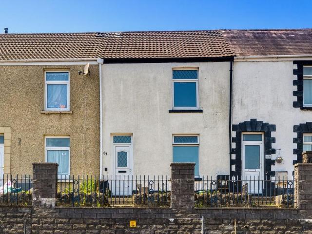 House for sale in Cwmbwrla, Nangreaves