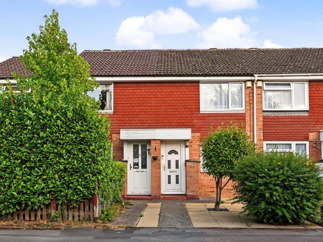 House for sale in Aston Clinton, Buckinghamshire