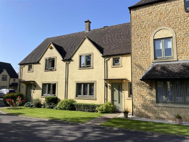 House for sale in Fossebridge, Gloucestershire