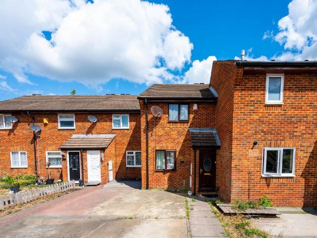 House for sale in New Malden, Greater London