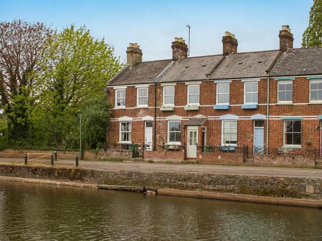 House for sale in St Leonards, Watergate