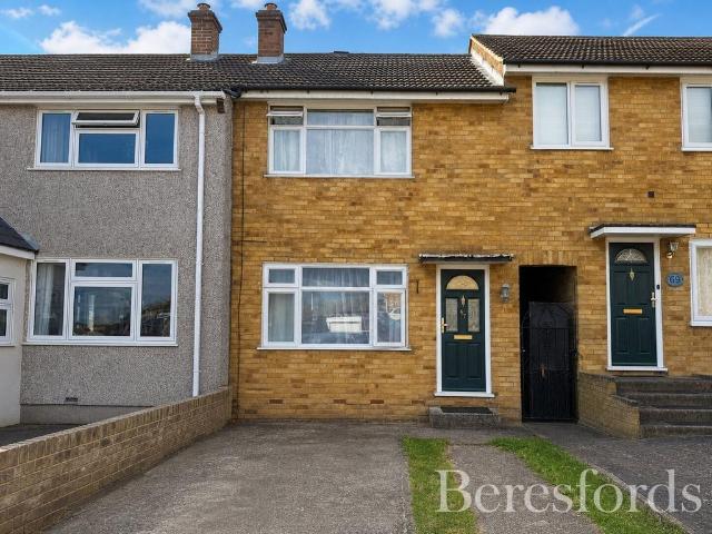 House for sale in Harold Hill, Greater London
