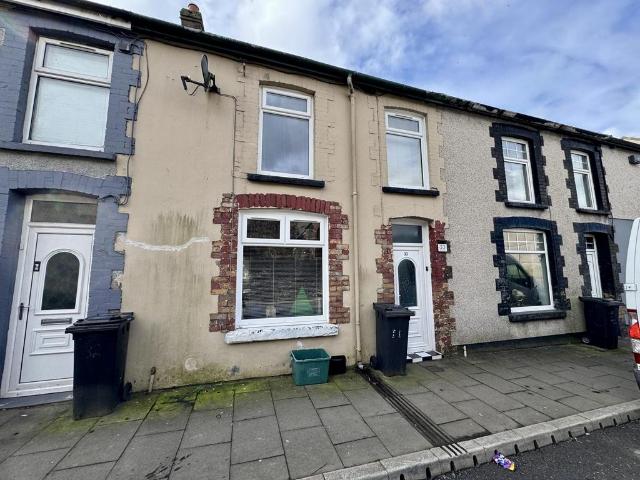 House for sale in Bedlinog, Trelewis