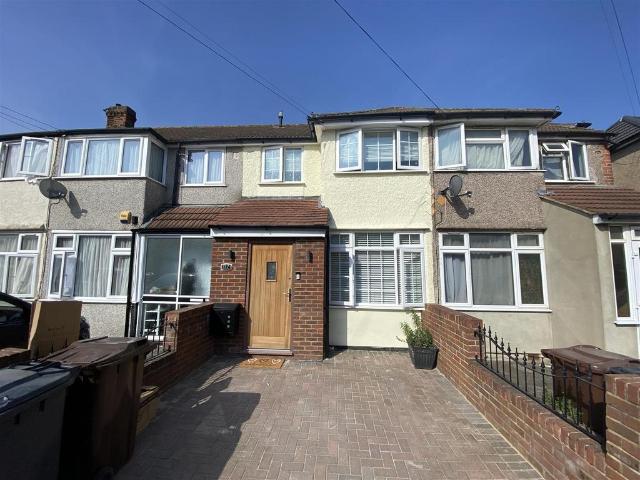 House for sale in Dagenham, Greater London
