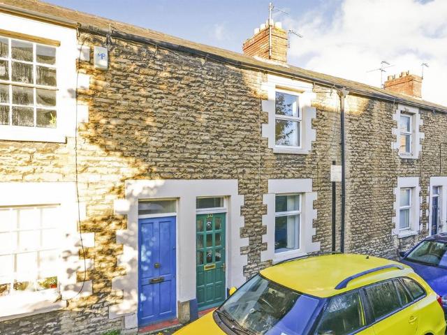 House for sale in The Slade, Oxfordshire