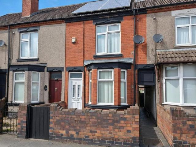House for sale in Camp Hill, Warwickshire