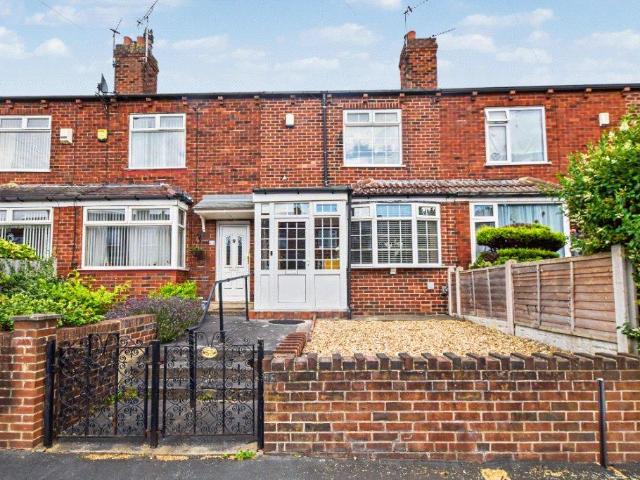 House for sale in Wortley, West Yorkshire