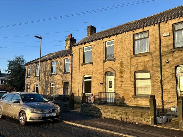 House for sale in Bradley, West Yorkshire
