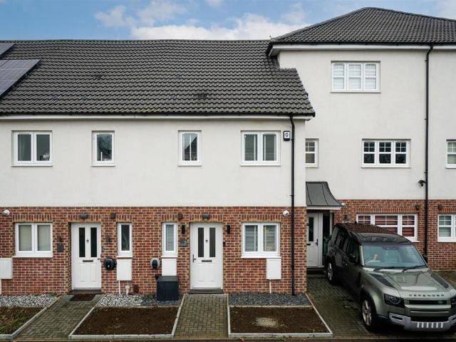 House for sale in Pouchen End, Hertfordshire