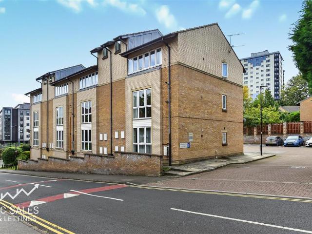 House for sale in Saint George's, Netherthorpe
