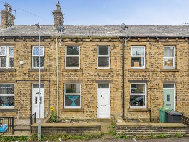 House for sale in Hill Top, Slaithwaite