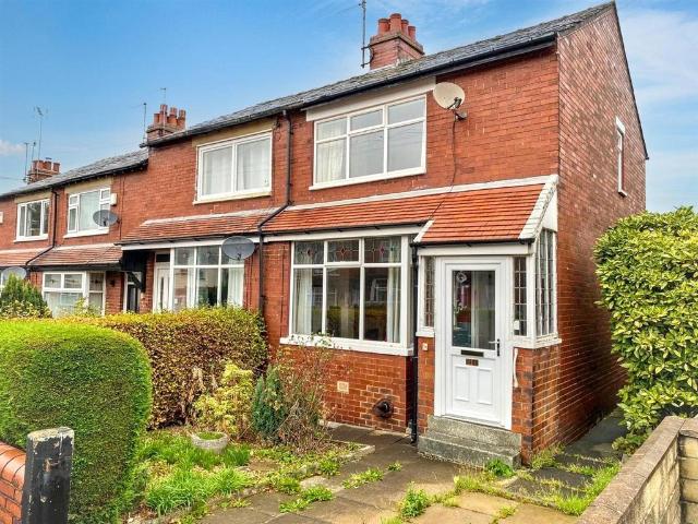 House for sale in Rastrick, Calderdale