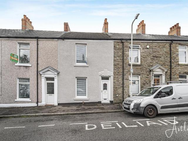 House for sale in Hafod, Swansea