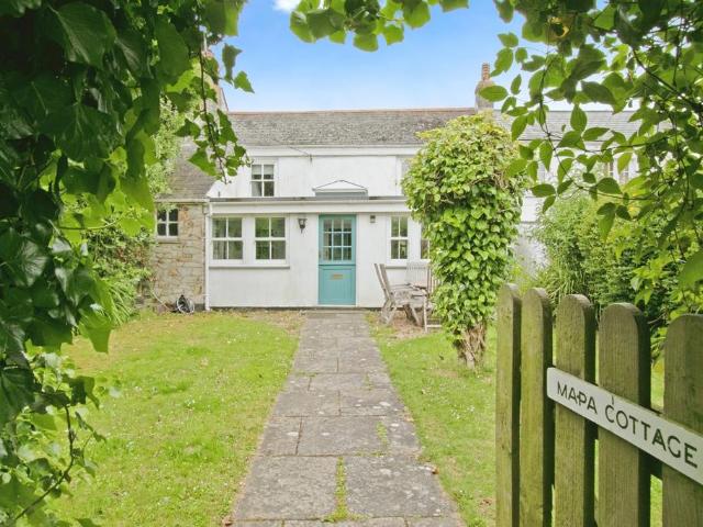 House for sale in Mount Hawke, Cornwall