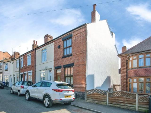 House for sale in Dixons Green, Dudley