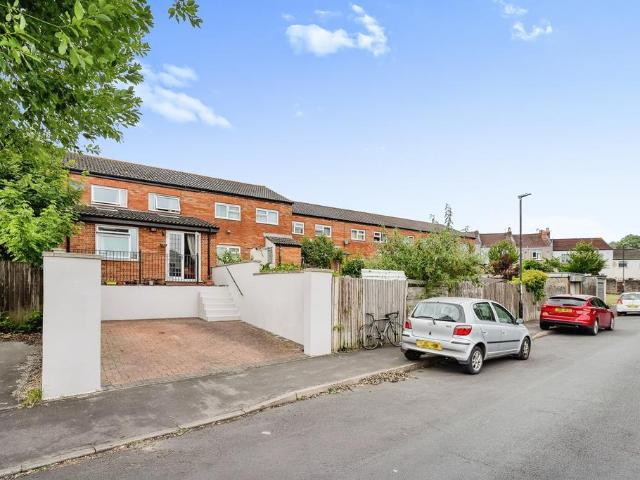House for sale in Feckenham, City Of Bristol