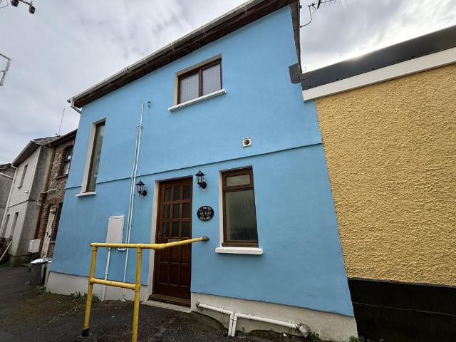 House for sale in Llandeilo, Wales