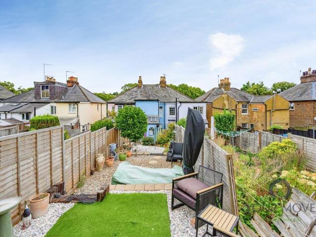 House for sale in Moorend, Pouchen End