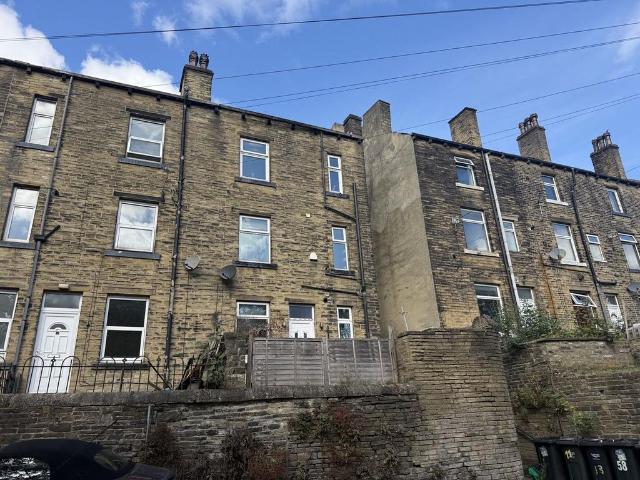 House for sale in Ovenden, Halifax