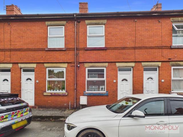 House for sale in Ruabon, Wales