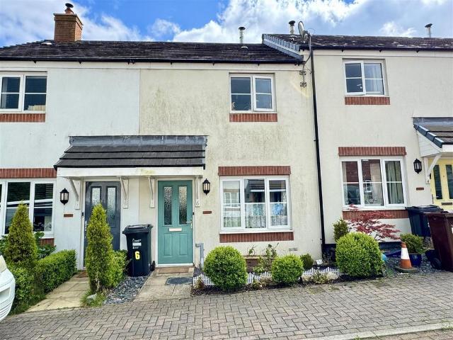 House for sale in Hallaze, Scredda