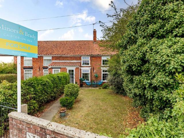 House for sale in Stokesby, Norfolk