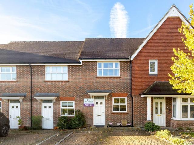 House for sale in Wickhurst Green, Horsham