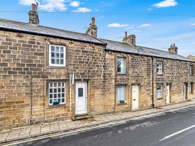 House for sale in Esscroft, Bradford