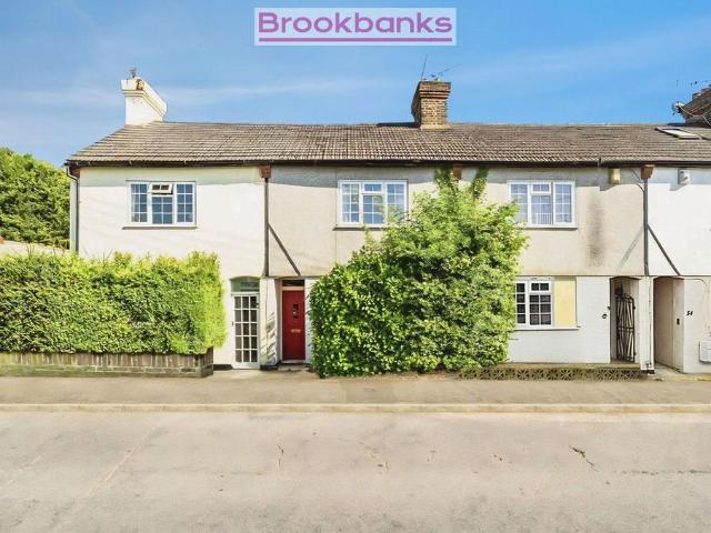 House for sale in Sutton-at-Hone and Hawley, Monks Orchard
