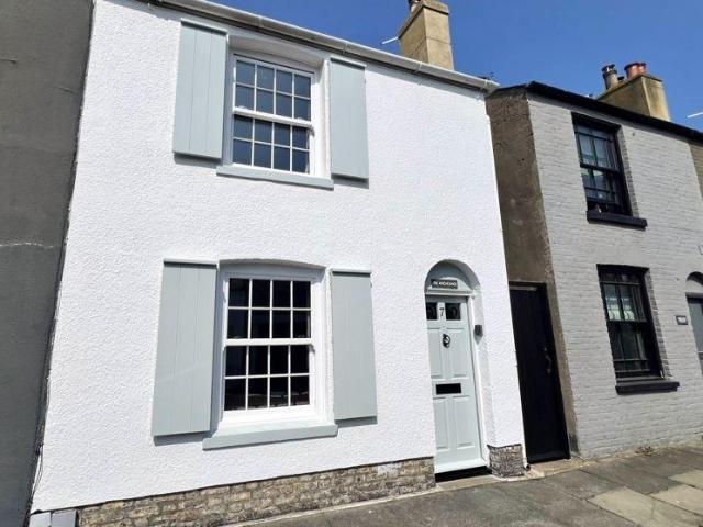 House for sale in Lower Walmer, Ash