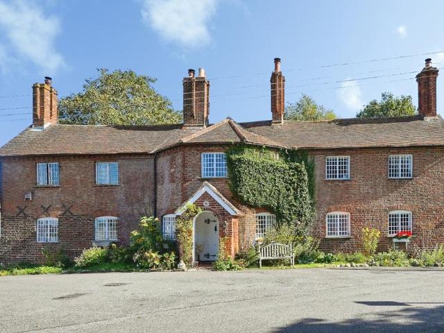 House for sale in Peene, Folkestone and Hythe