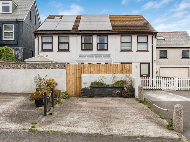House for sale in Newquay, Cornwall