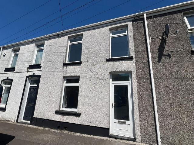House for sale in Cimla, Neath