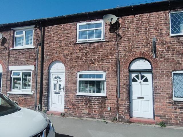 House for sale in Sandbach Heath, Sandbach
